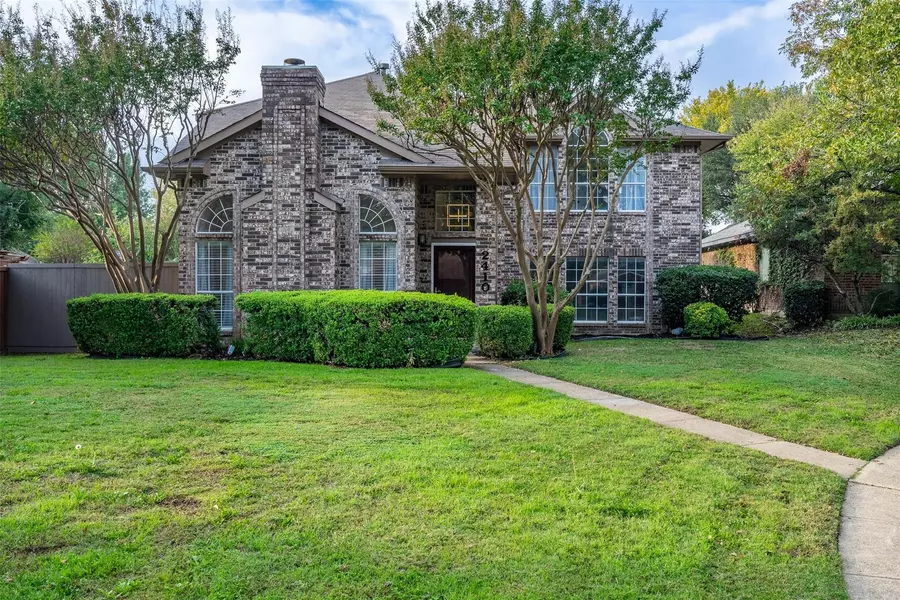 2410 Hedgeway Circle, Garland, TX 75044