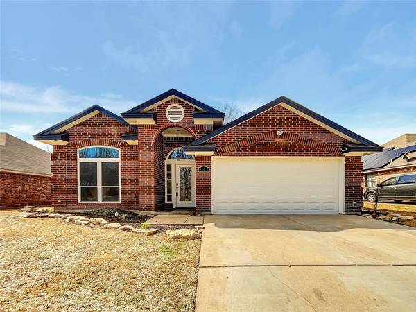 1113 Windy Meadows Drive, Burleson, TX 76028