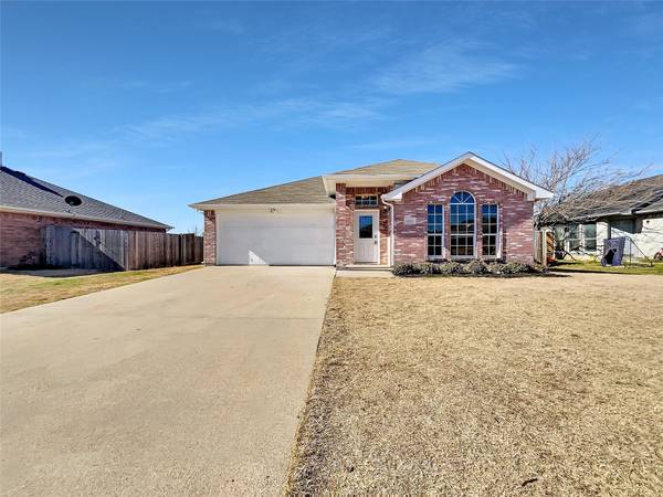 1213 Indian Wells Trail, Midlothian, TX 76065