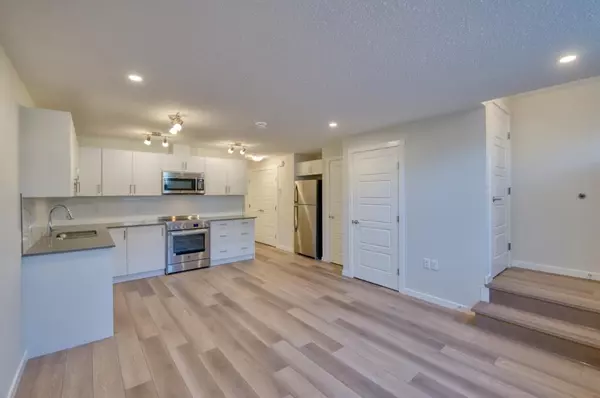 Calgary, AB T3M 3K8,263 Cranbrook SQ SE