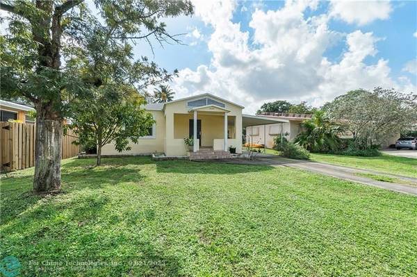 2636 Mckinley St,  Hollywood,  FL 33020