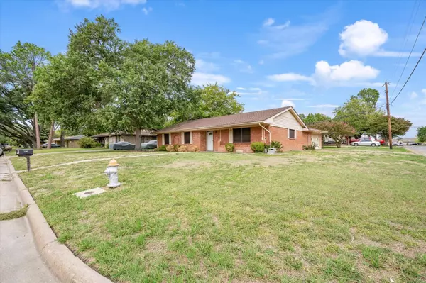 Terrell, TX 75160,200 Melody Lane