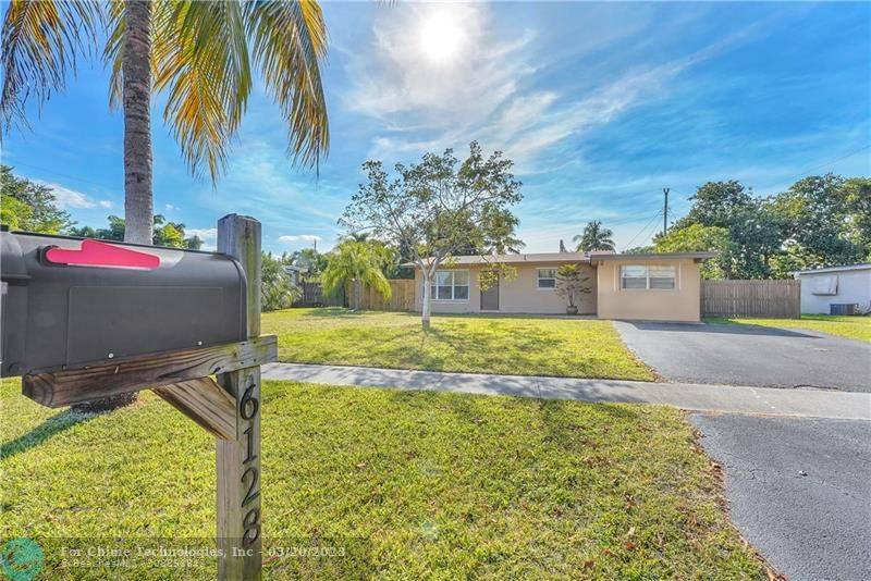 6128 NW 15th St, Margate, FL 33063