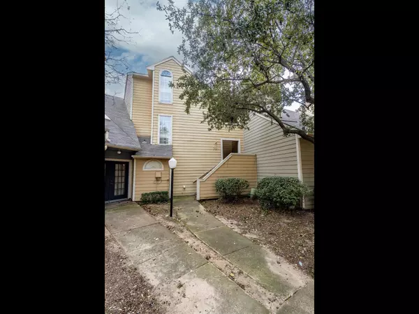 Irving, TX 75061,721 Berkley Plaza