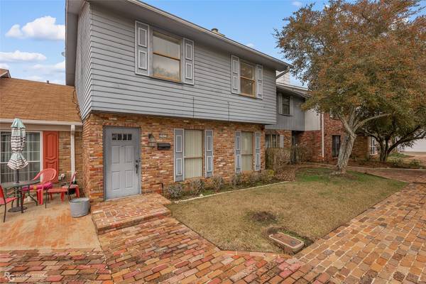 2623 Village Lane, Bossier City, LA 71112