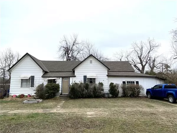 224 S Maple Street, Crescent, OK 73028