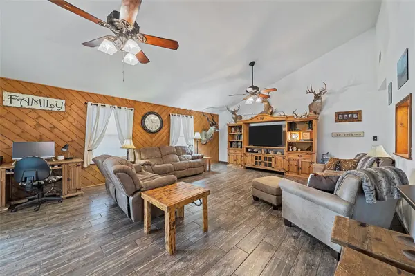 718 County Road 3570 China Spring, TX 76633