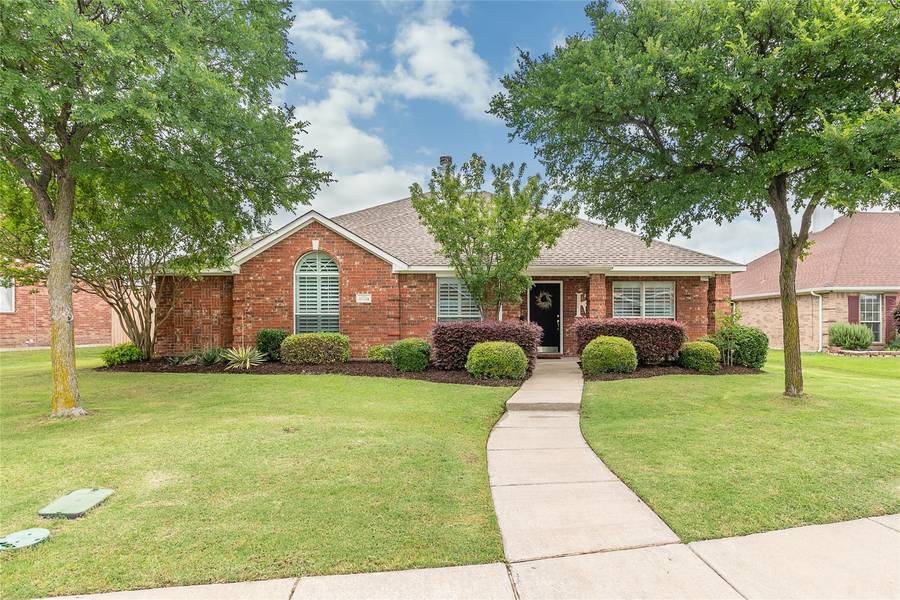 10214 Evergreen Drive, Rowlett, TX 75089