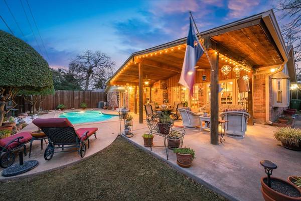 3024 Magnolia Lane, Bedford, TX 76021