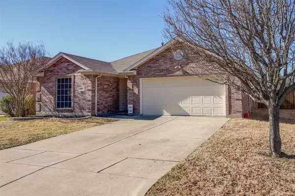 1104 DAVID Drive, Euless, TX 76040