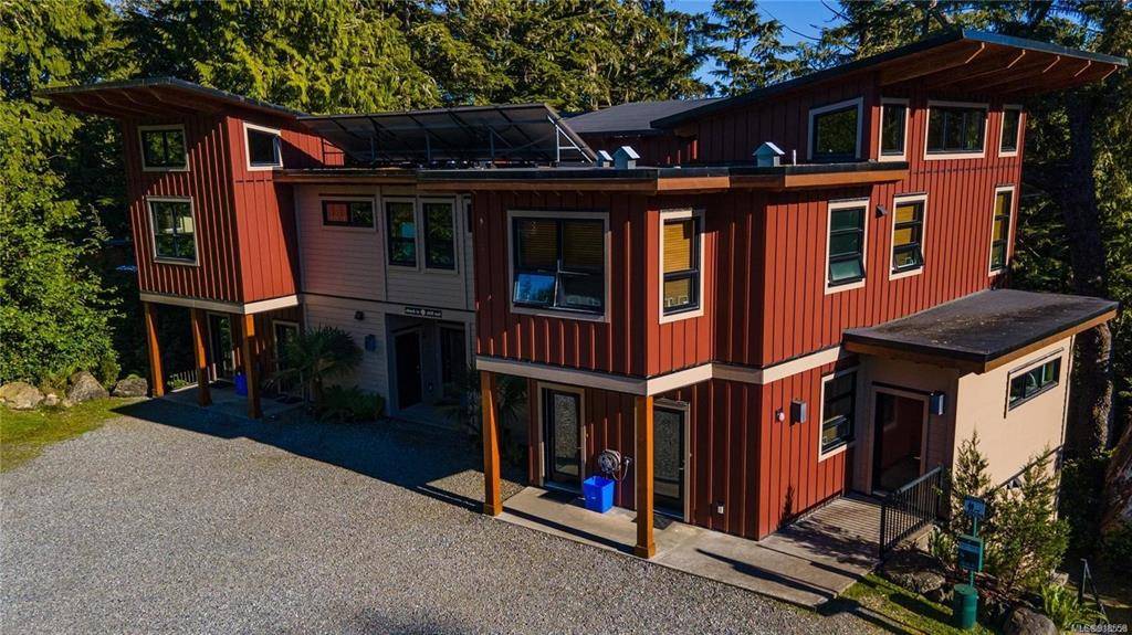 Ucluelet, BC V0R 3A0,203 Boardwalk Blvd #13