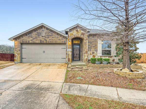 9232 Wayne Street, Cross Roads, TX 76227