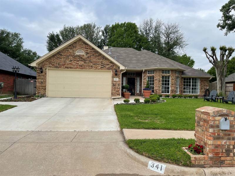 341 College Street S, Keller, TX 76248