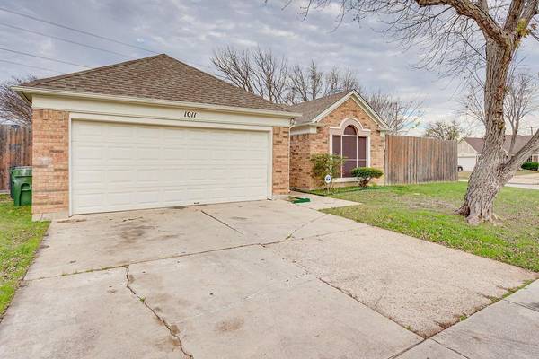 1011 Ashmount Lane, Arlington, TX 76017