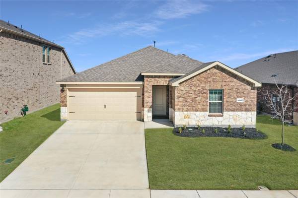 3918 Dickinson Avenue, Celina, TX 75009