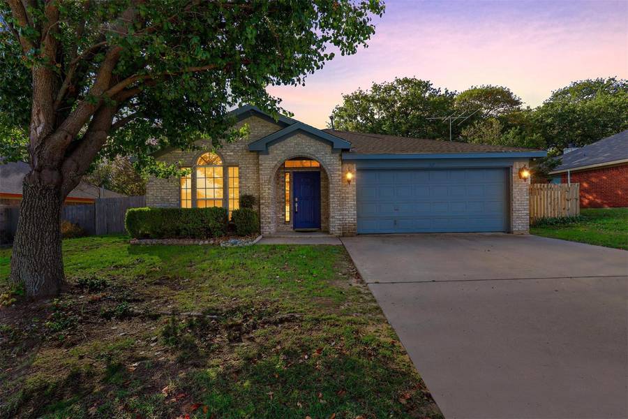 317 Alpine Drive, Weatherford, TX 76086