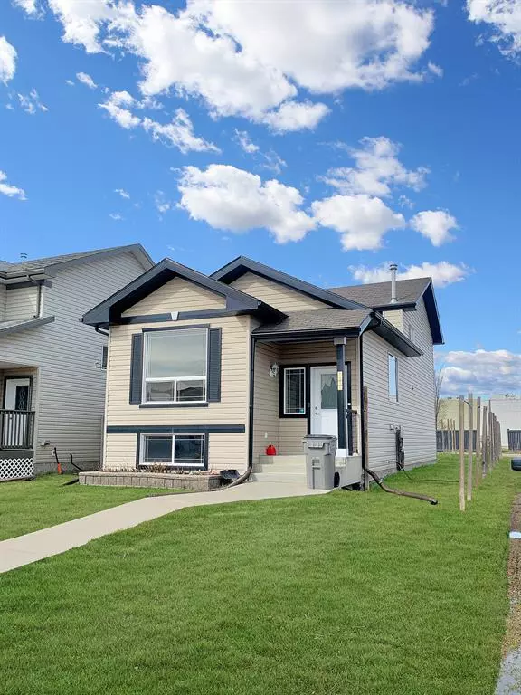 Grande Prairie, AB T8X 1T3,9838 90A ST