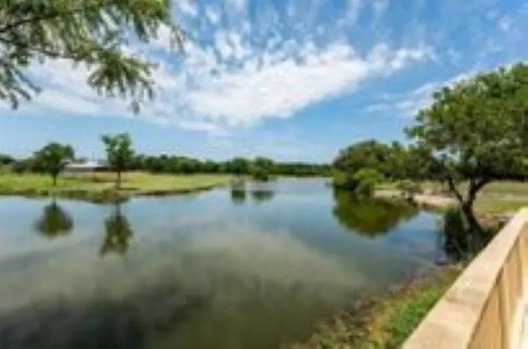 2706 Canyon Trail, Granbury, TX 76048