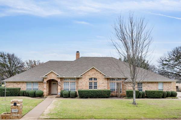 1410 Clover Hill Road, Mansfield, TX 76063