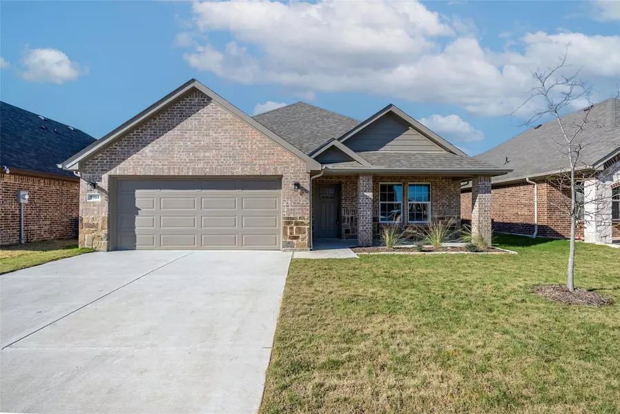 7904 Grant Lane, Greenville, TX 75402