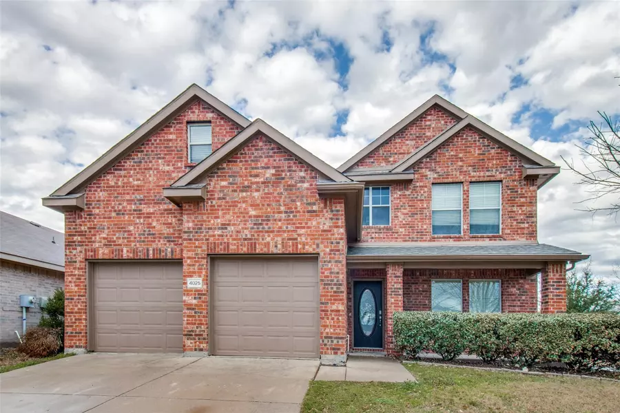 4025 Collin Court, Heartland, TX 75126