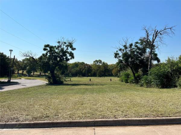 1648 E Terrell Avenue,  Fort Worth,  TX 76104