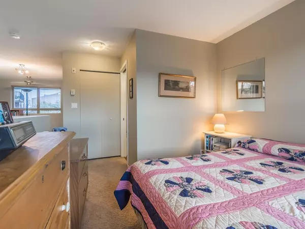 Nanaimo, BC V9R 2X9,555 franklyn St #113