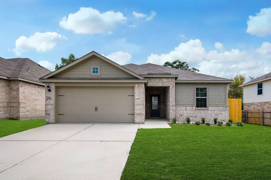 7645 Noble Oaks Drive, Fort Worth, TX 76120