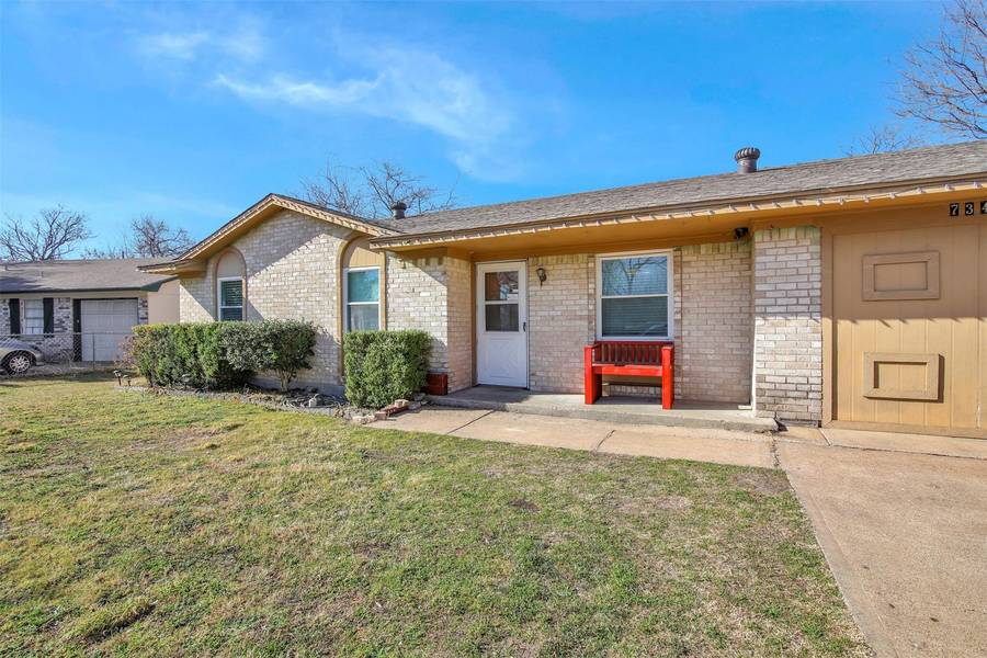 734 Upland Lane, Duncanville, TX 75116