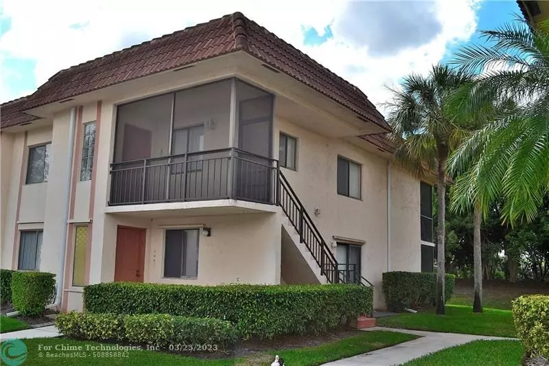 Weston, FL 33326,331 Lakeview Dr  #106