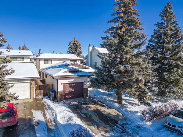 Calgary, AB T2W4X4,60 Woodview CT SW