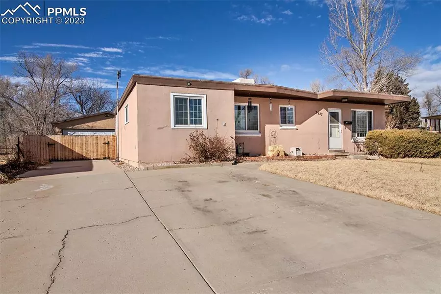 2927 3rd AVE, Pueblo, CO 81008