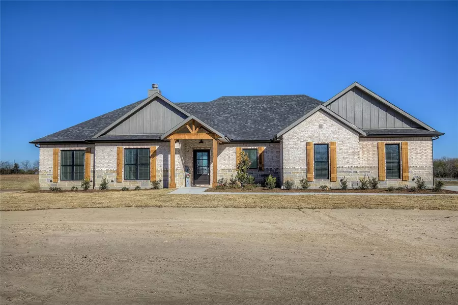 5070 County Rd 3228, Lone Oak, TX 75453