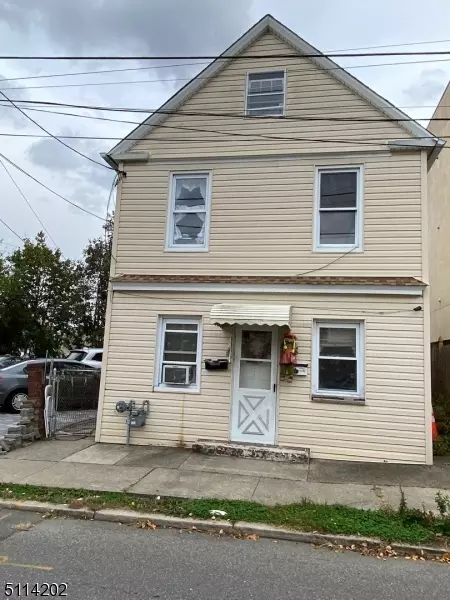 27 Lafayette St, Hackensack City, NJ 07601