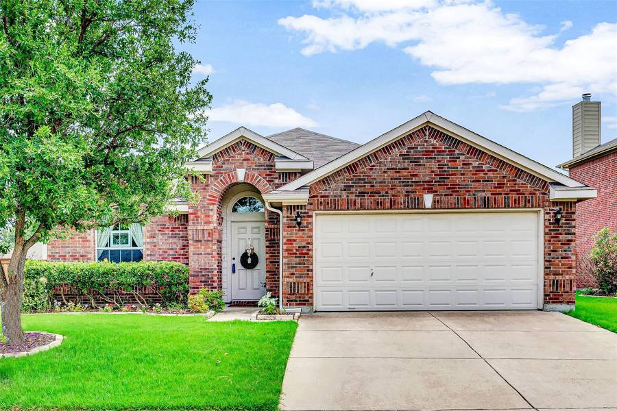 3263 Yeltes, Grand Prairie, TX 75054