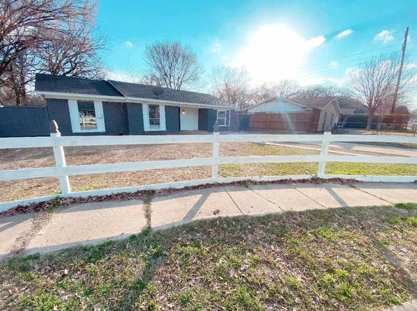 11538 Small Drive, Balch Springs, TX 75180