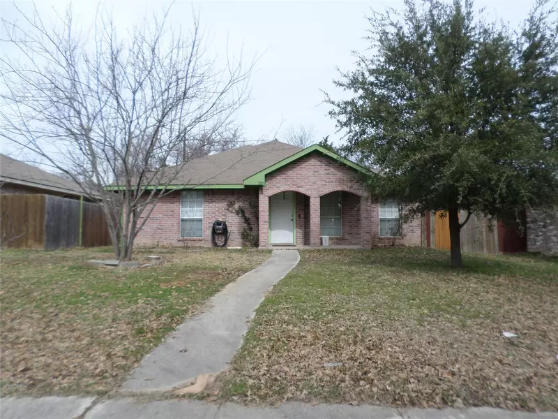 13109 Green Valley Drive, Balch Springs, TX 75180