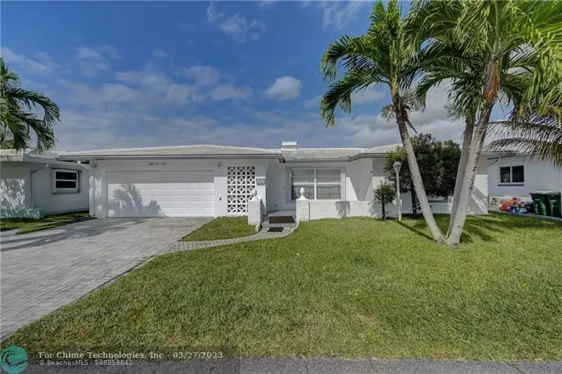 8203 NW 57th Pl, Tamarac, FL 33321