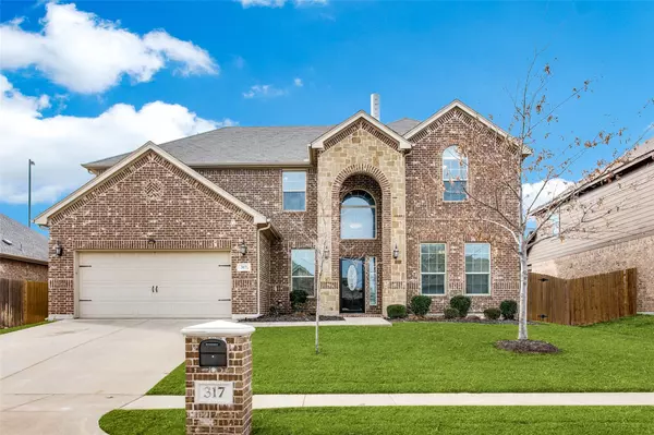 317 Prince John Drive, Saginaw, TX 76179