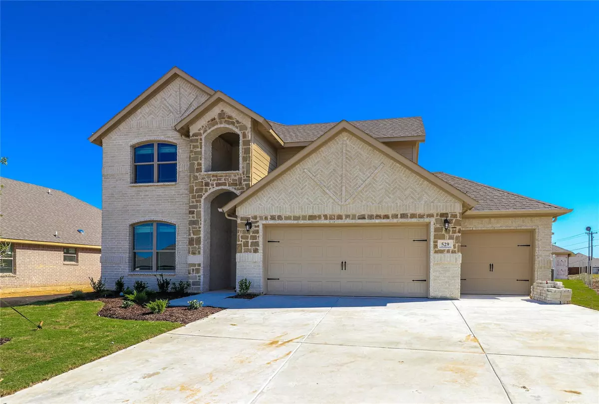 Justin, TX 76247,529 Hillcrest Circle