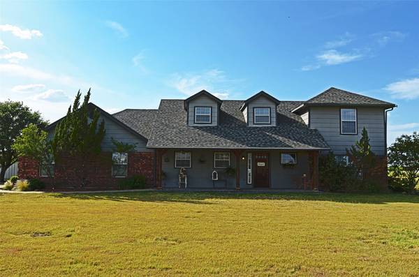 229 N Armstrong Road, Venus, TX 76084