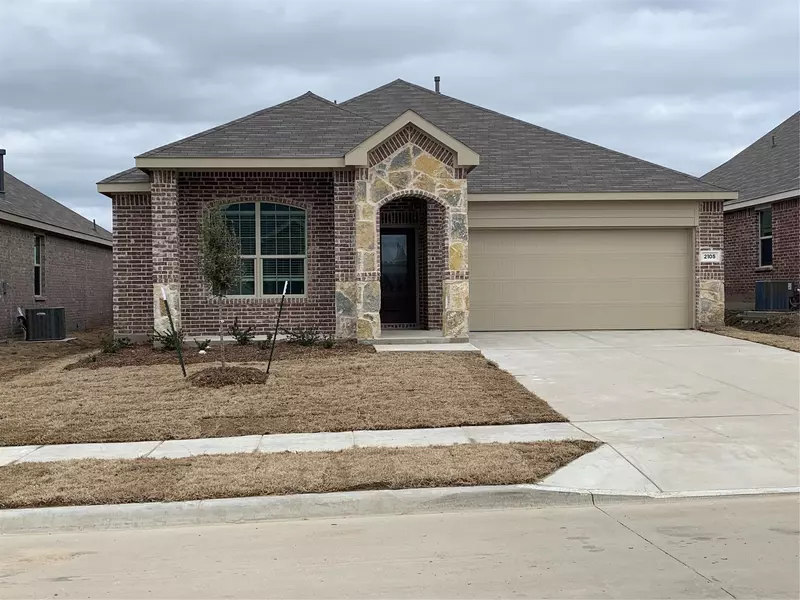 2105 Fimbry Drive, Royse City, TX 75189