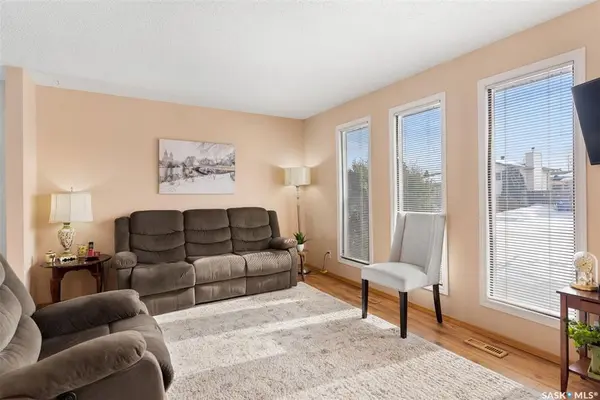 430 Manning LANE, Saskatoon, SK S7L 6J8