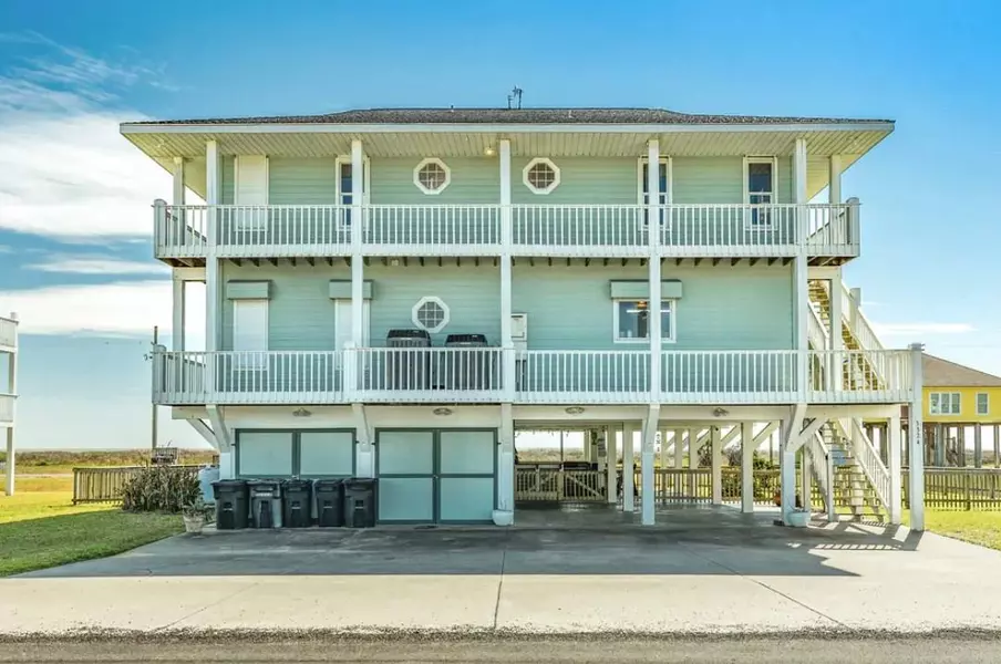 3324 Prides Way, Crystal Beach, TX 77650