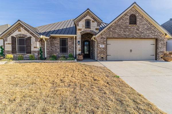 2549 Bunker Hill Drive, Burleson, TX 76028