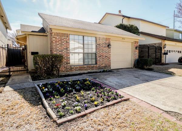 2912 Canis Circle, Garland, TX 75044