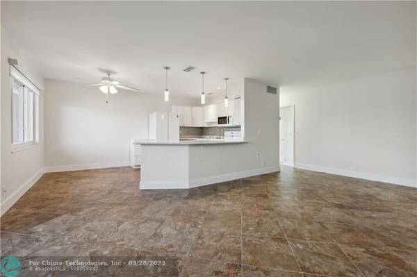 Pompano Beach, FL 33062,1201 S Riverside Dr  #107