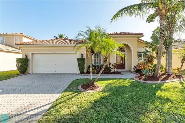 1300 Stonehaven Estates Dr, West Palm Beach, FL 33411