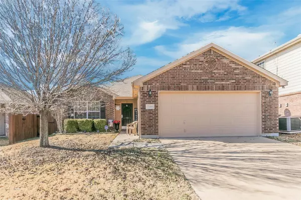 7169 Kickapoo Drive, Fort Worth, TX 76179