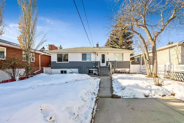 Calgary, AB T3E 3G5,3320 38 ST SW